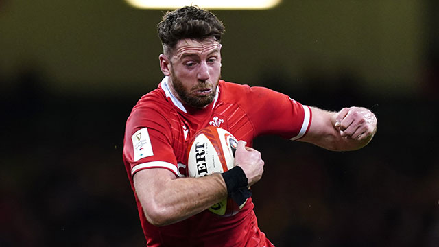 Alex Cuthbert in action for Wales v France during 2022 Six Nations