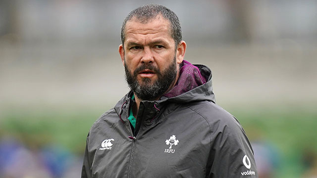 Andy Farrell overseas an Ireland training session