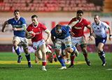 Gareth Davies in action for Wales v Italy in 2020 Autumn Nations Cup