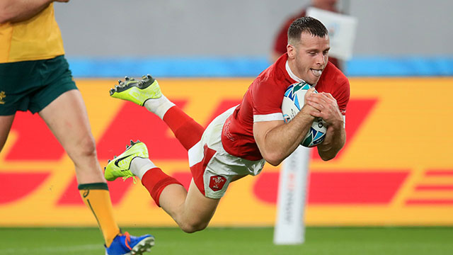 Gareth Davies scores a try for Wales v Australia at World Cup