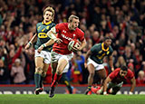 Hadleigh Parkes scores Wales' third try against South Africa