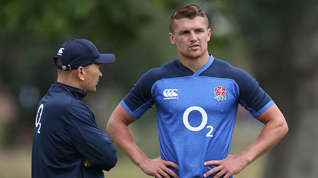 Henry Slade talks to Eddie Jones on training ground