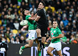 Ireland and New Zealand battle for the ball