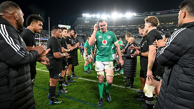 Ireland players walk off field after losing to New Zealand in 1st Test of 2022 summer tour