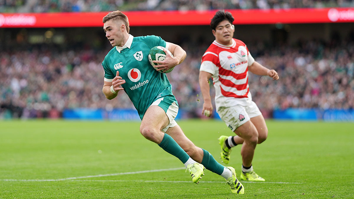 Jack Crowley scores a try for Ireland v Japan during 2025 Autumn Internationals