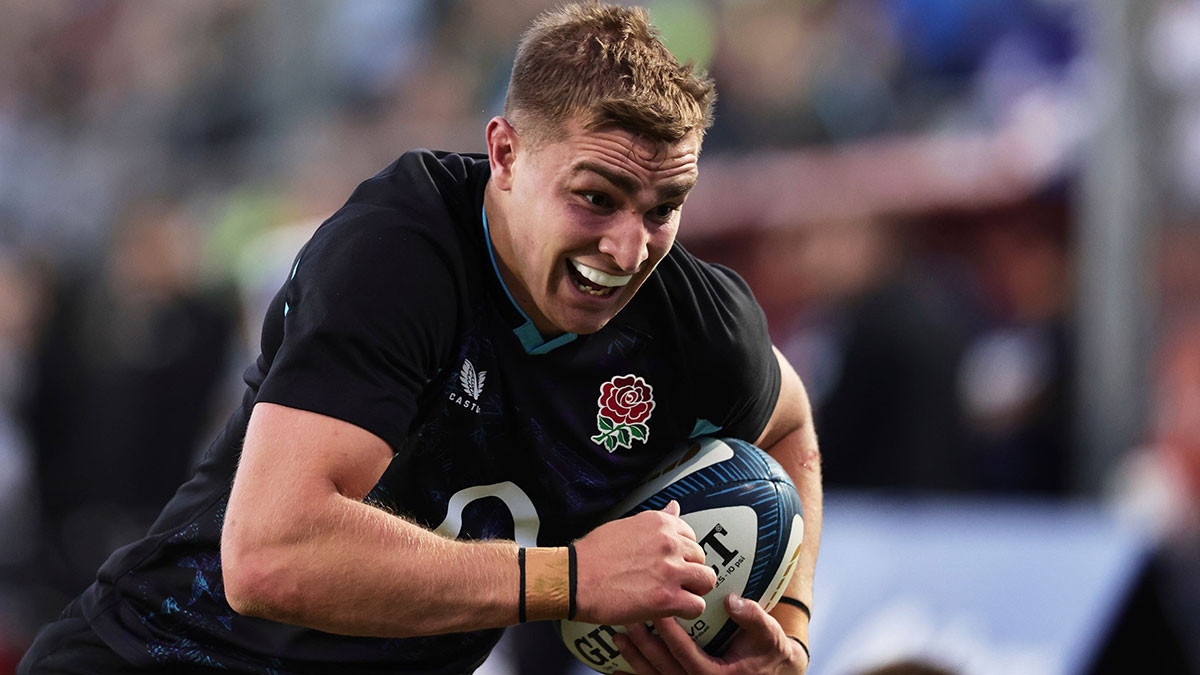 Jack van Poortvliet scores winning try for England against Argentina in 2nd Test of 2025 summer tour