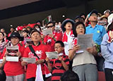 Japanese fans sing Welsh anthem as thousands flock to World Cup training session