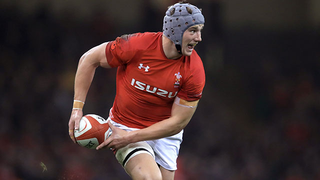 Jonathan Davies playing for Wales