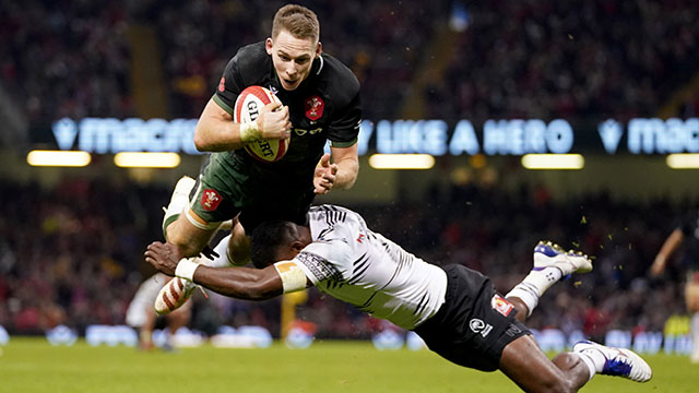 Liam Williams scores a try for Wales v Fiji in 2021 autumn internationals