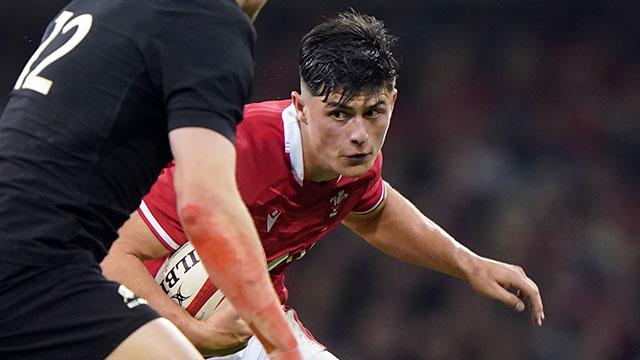 Louis Rees-Zammit in action for Wales against New Zealand during 2022 Autumn Internationals