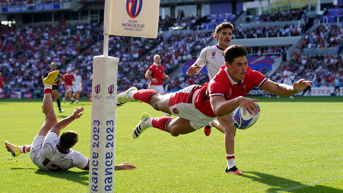 Louis Rees-Zammit scores a try for Wales v Georgia at 2023 Rugby World Cup