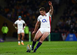 Owen Farrell kicking for England against Australia in 2nd Test of 2022 summer tour