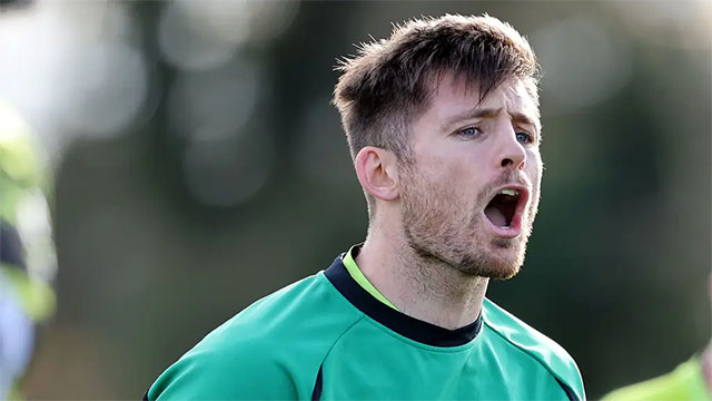 Ross Byrne at an Ireland training session