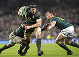 Sean O'Brien takes on Siya Kolisi and Jesse Kriel